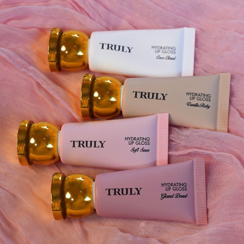TRULY Soft Serve Peptide Lip Gloss— Soft Serve Shade Nude Pink Tube - Picture 4 of 7
